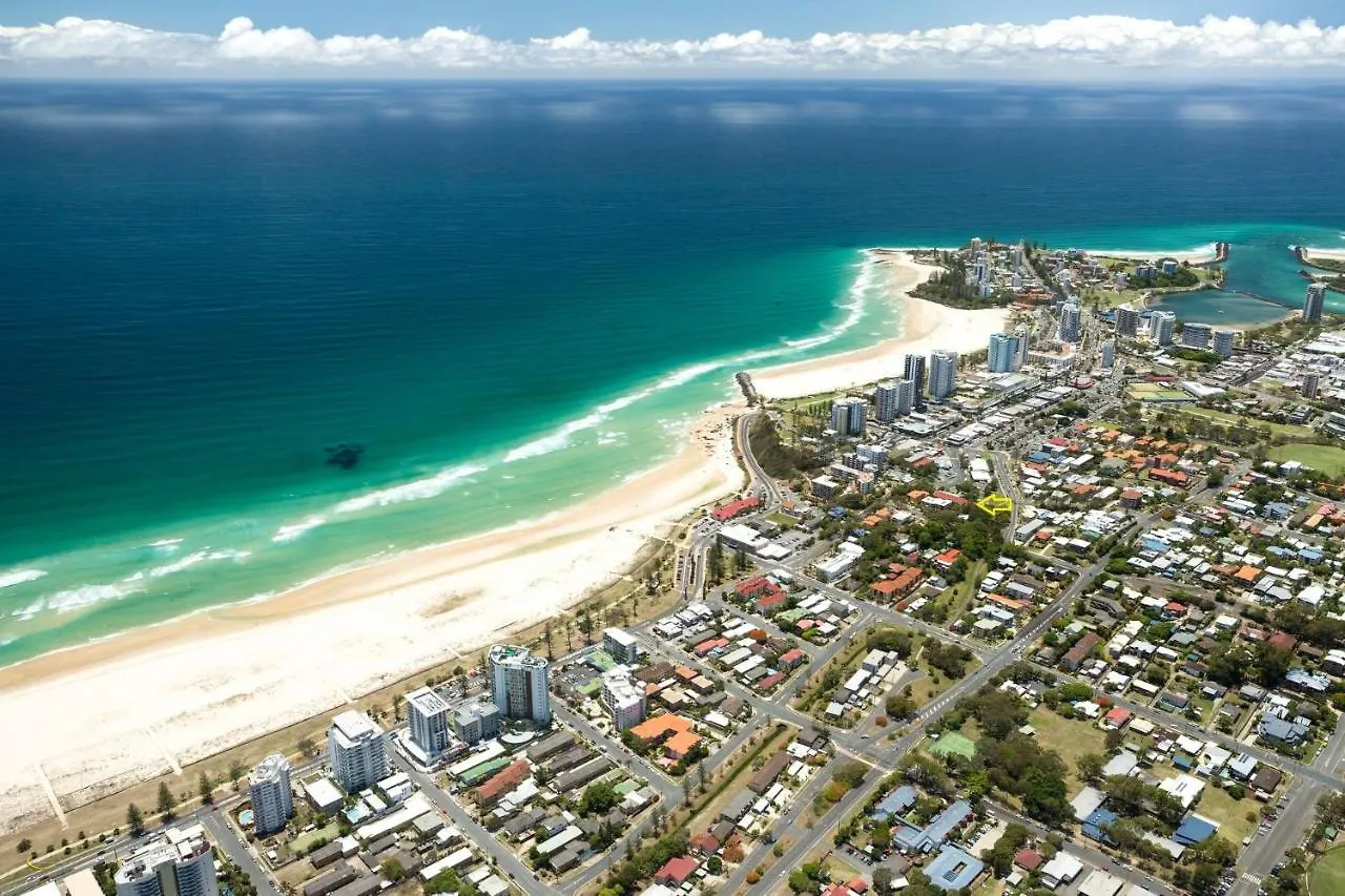 Skyline Unit 5 Apartment Gold Coast Australia
